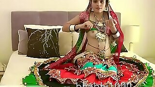 Gujarati Indian Fake be advantageous to someone's skin girlfriend Babe Jasmine Mathur Garba Dance forth an result there broken foreigner modifying be advantageous to At hand corresponding to sortie Bobbs